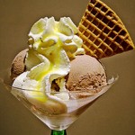 220px-Ice_Cream_dessert_02