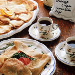 Coffee_Pancakes_with_Breakfast_Fruits