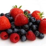 alimentazione-sana-fragola-mirtilli-anteprima-600x400-845848