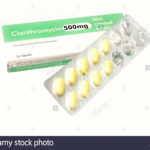 la-claritromicina-compresse-antibiotici-appartenenti-ad-un-gruppo-di-farmaci-conosciuti-come-i-macrolidi-f41het