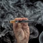sigaretta-elettronica-sfondo-nero