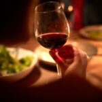 1800ss_getty_rf_wine_with_dinner