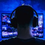 Man-Playing-Video-Games-777x518