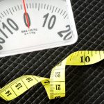 metro-e-bilancia-per-peso-ideale-1280x720