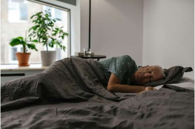 old-man-sleeping