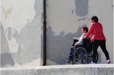 wheel-chair